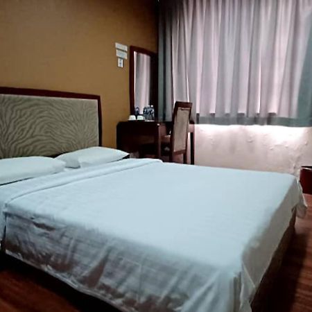 Hotel Sadong88 Kota Kinabalu Exterior photo