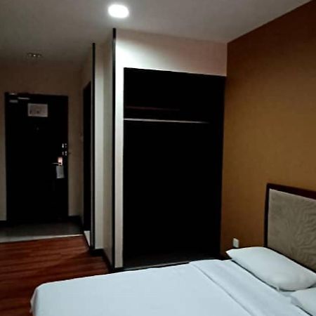 Hotel Sadong88 Kota Kinabalu Exterior photo